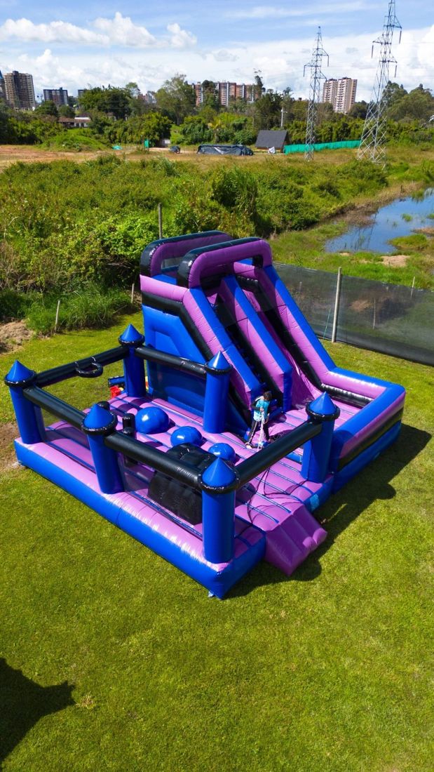 Inflable gigante Zona Púrpura completo de Mundo Inflable Oriente